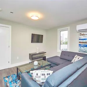 Luxury Boutique Two Bedroom 3a Hébergement de vacances